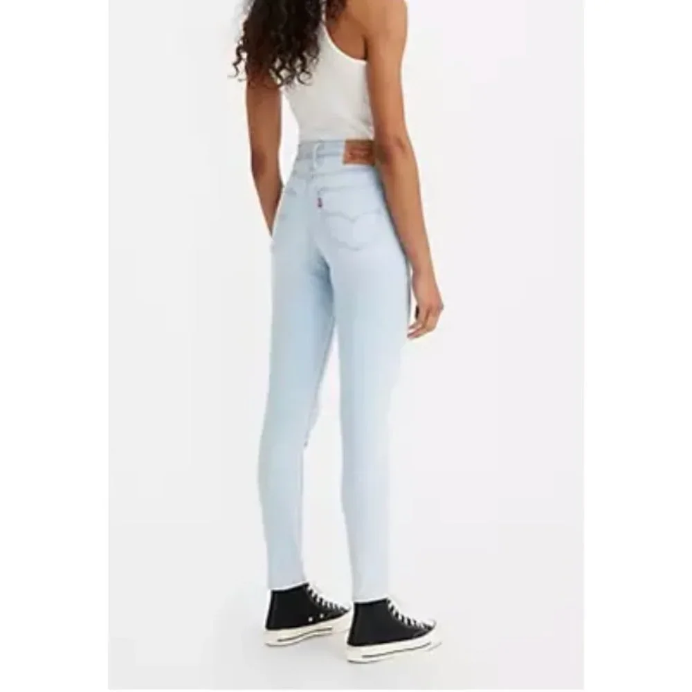 NWT Levis 21 High Rise Skinny Women's Jeans in Soho Way - Light Wash new